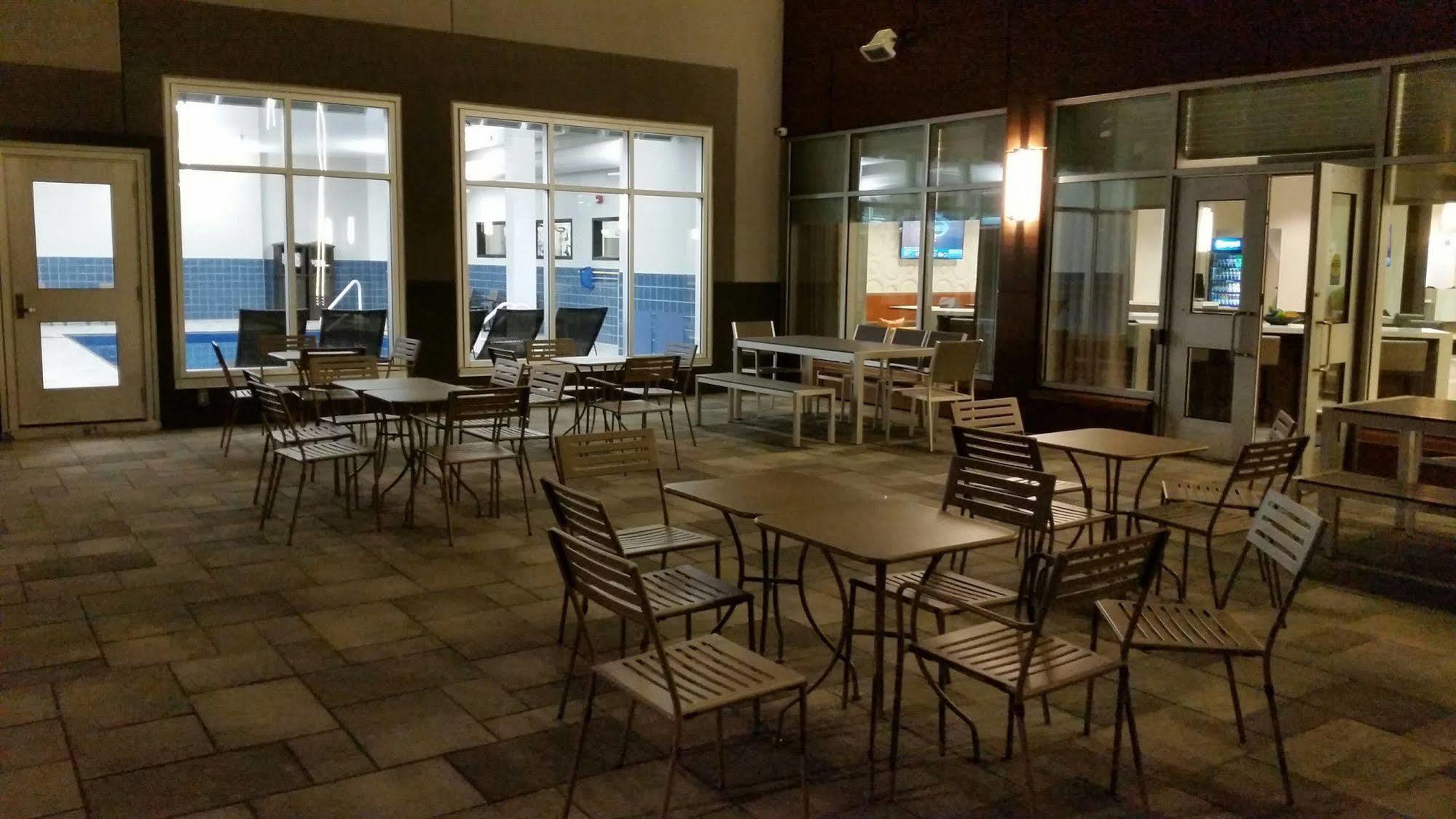 Wingate By Wyndham Moncton Hotel Moncton