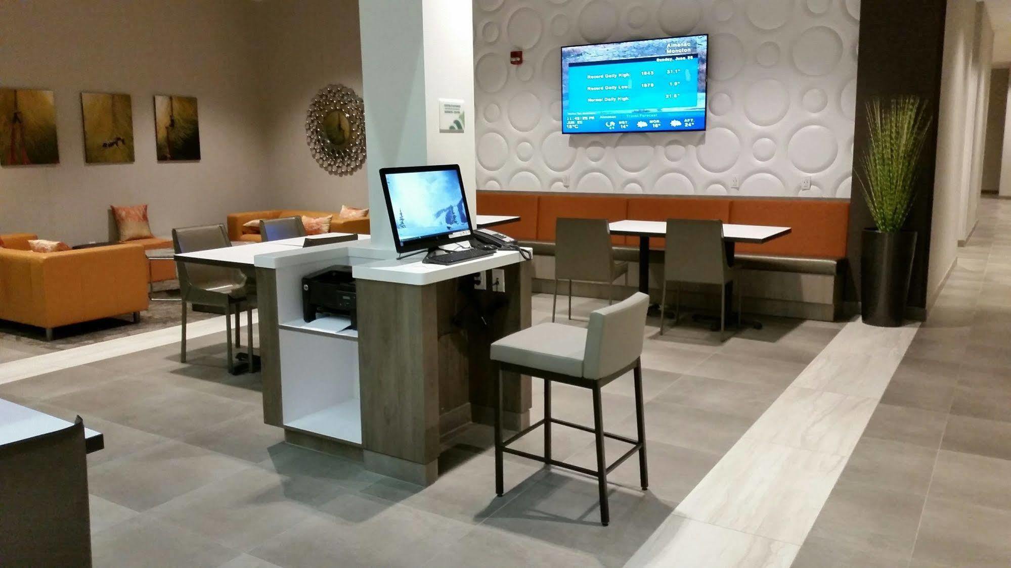 Wingate By Wyndham Moncton Moncton